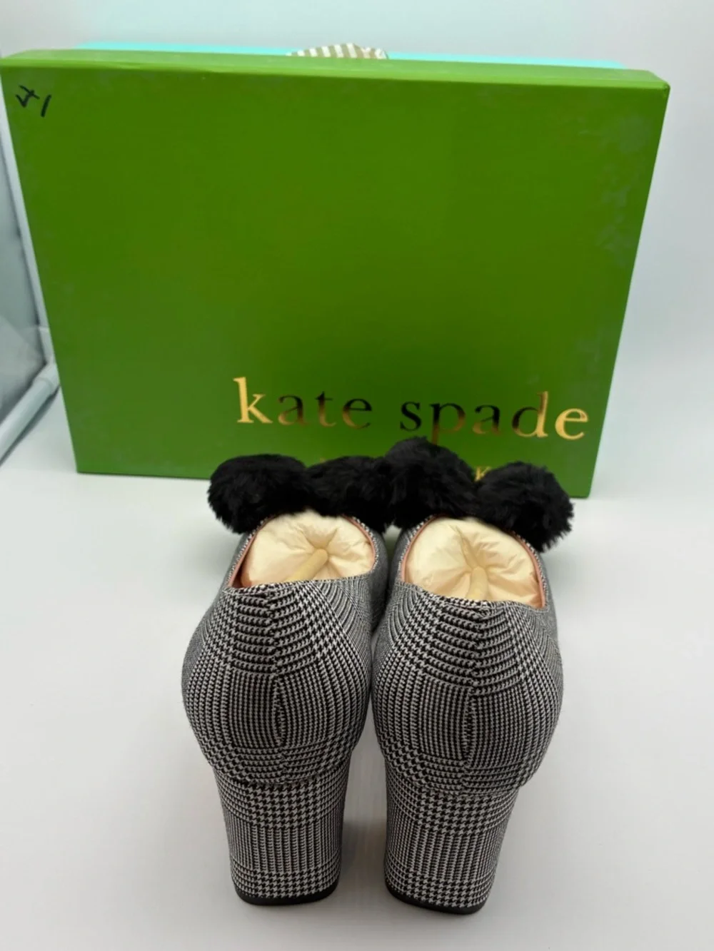 NWB Kate Spade Carine Black Plaid Fur-Trim Pumps size 6.5 M